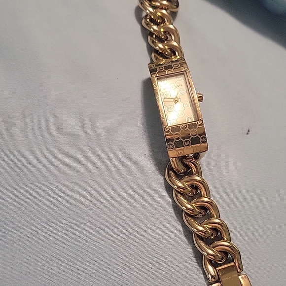 Womens Michael Kors watch